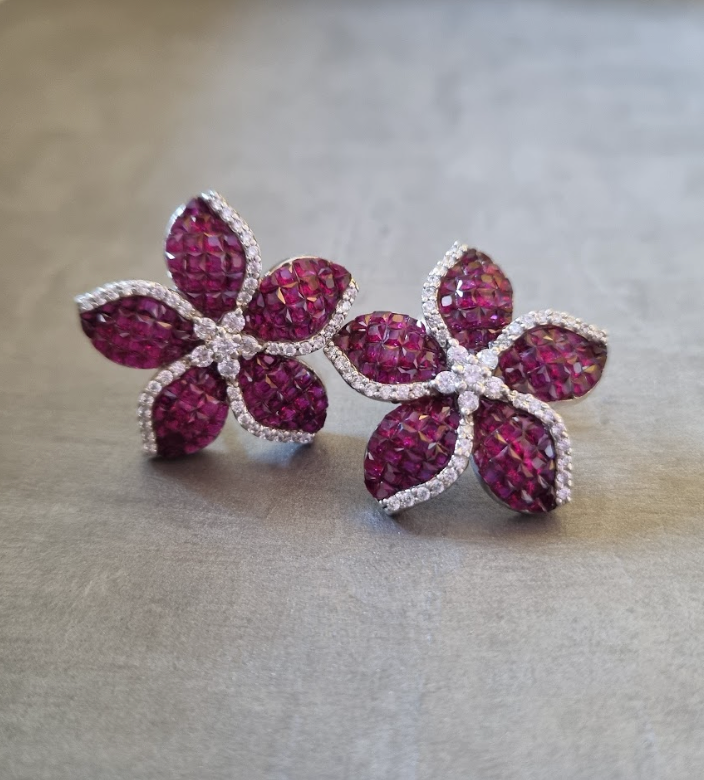 925 Silver Ruby Leaf Flower Stud Earring - Amrrutam