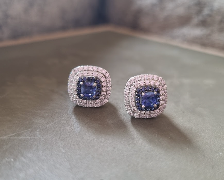 925 Silver Sapphire Stud Earring - Amrrutam