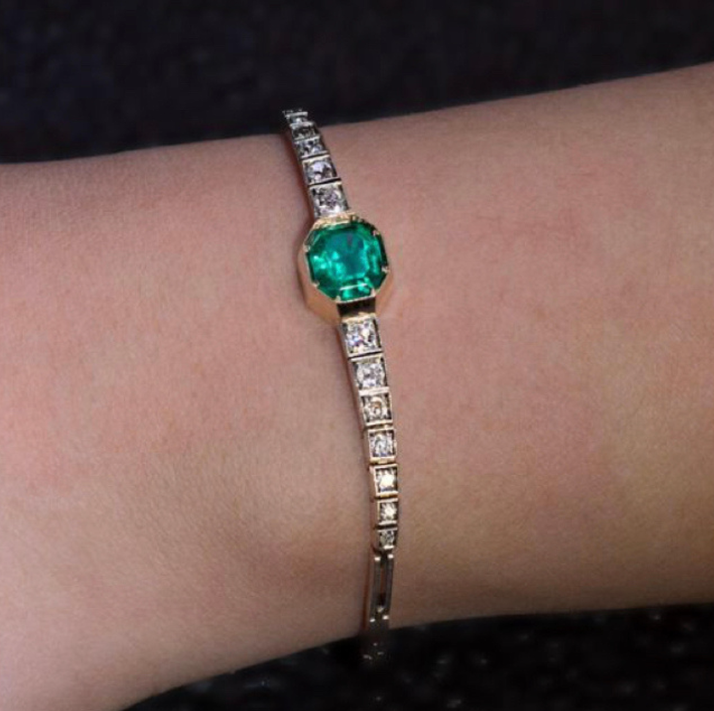 925 Silver Hecta Emerald Bracelet - Amrrutam