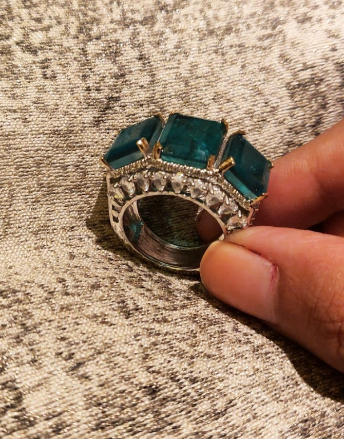 925 Silver Trio Emerald Ring - Amrrutam