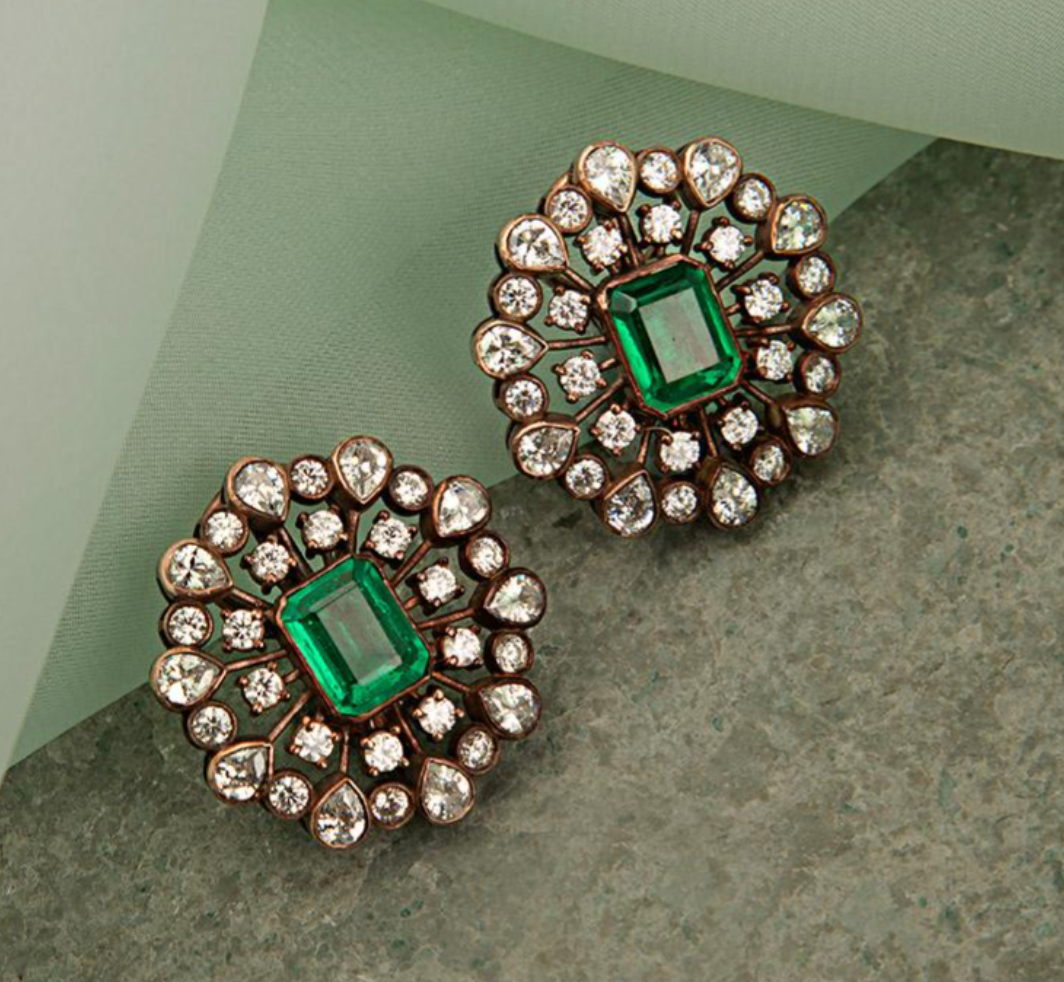 925 Silver Keriya Emerald Stud Earring - Amrrutam