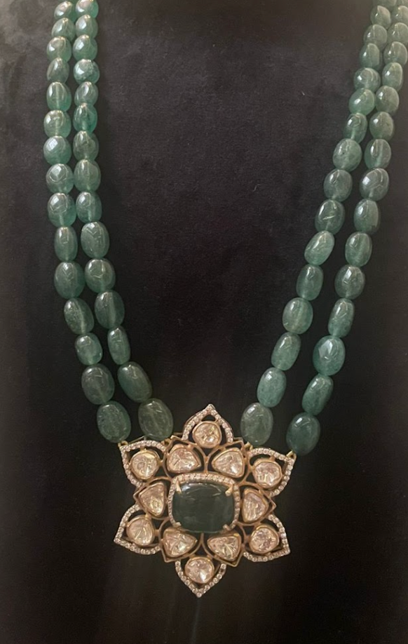 925 Silver Emerald Pendant Polki Necklace - Amrrutam