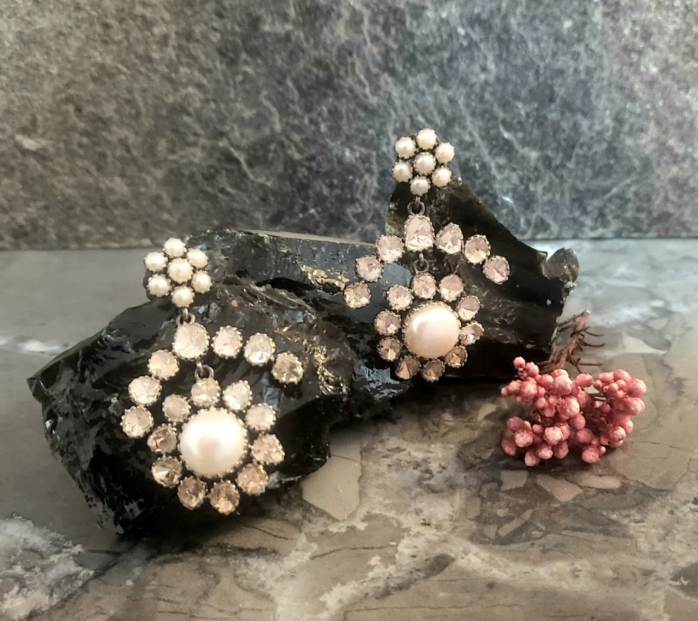 925 Silver Rosaliee Vintage Pearl And Uncut Diamond Drop Earrings - Amrrutam