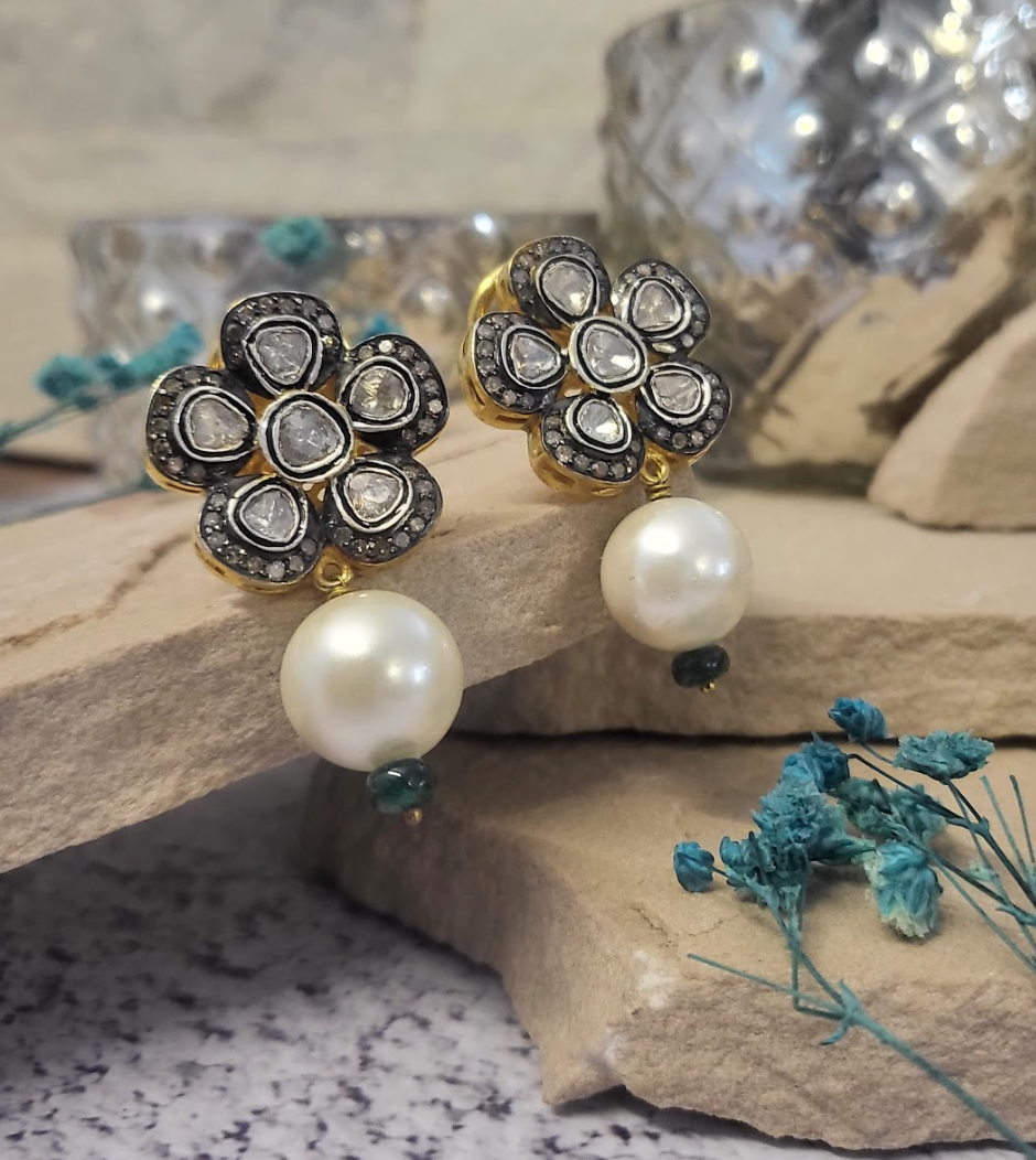 925 Silver Mini Flower Blossom Uncut Diamond Earrings - Amrrutam