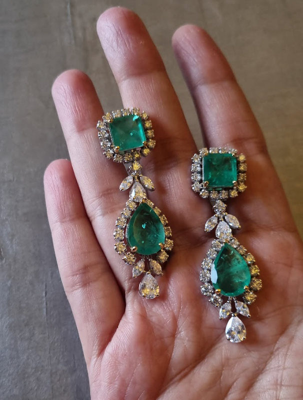 925 Silver Keller Emerald CZ Earring - Amrrutam