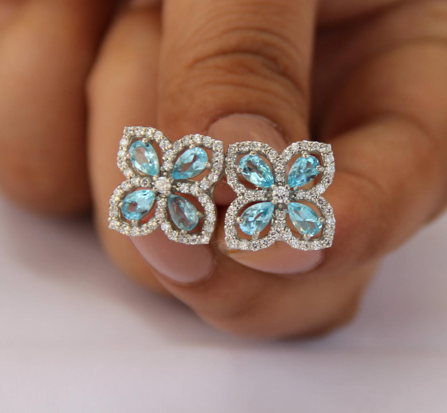 925 Silver Natural Blue Topaz Stud Earrings - Amrrutam Jewellery