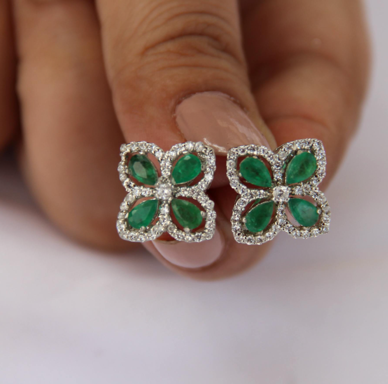 925 Silver Natural Emerald Stud Earrings - Amrrutam Jewellery