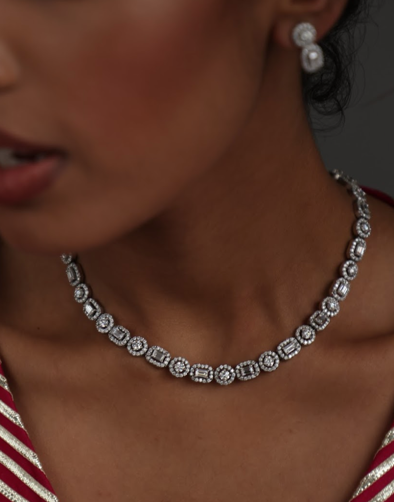 925 Silver Bavara Delicate Swarovski Necklace Set - Amrrutam 