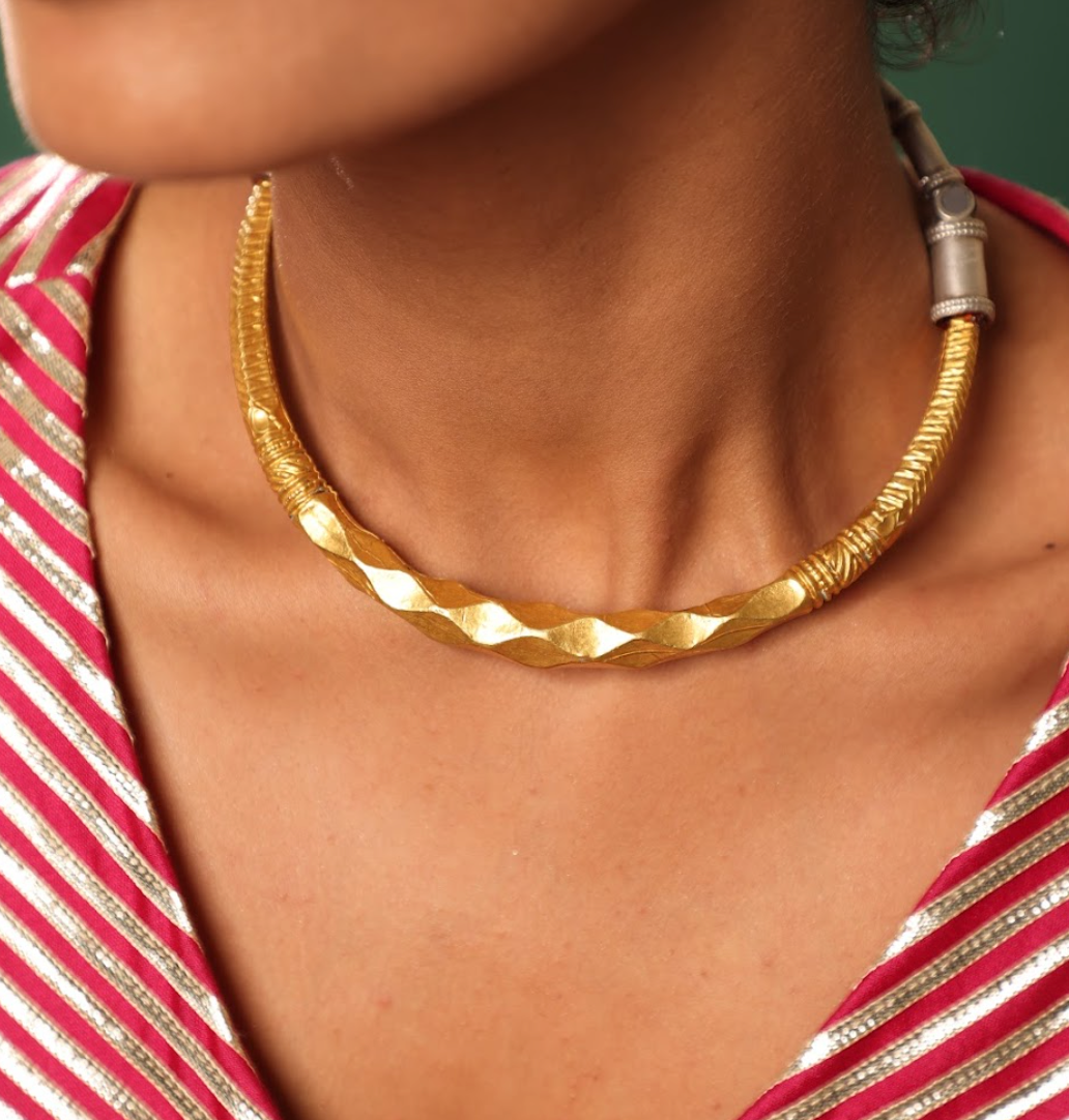 925 Silver Tribal Gold Hasli Necklace - Amrrutam 