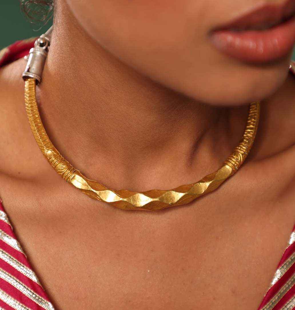 925 Silver Tribal Gold Hasli Necklace - Amrrutam 