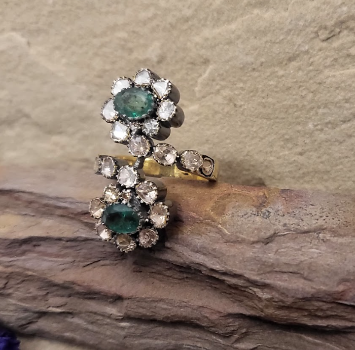 925 Silver Floral Emerald Uncut Diamond Ring - Amrrutam 