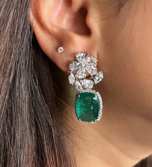 925 Silver Cluster Emerald Drop Earrings - Amrrutam Jewellery