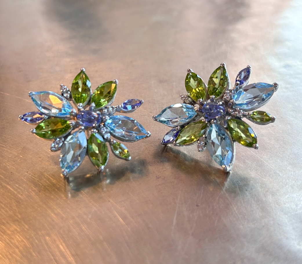 925 Silver Blue Lily Stud Earring - Amrrutam Jewellery