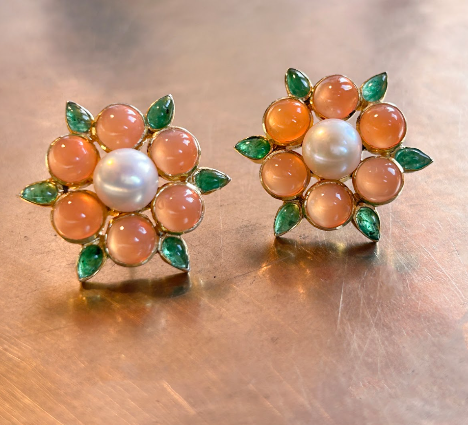 925 Silver Peach Moonstone Stud Earring - Amrrutam Jewellery