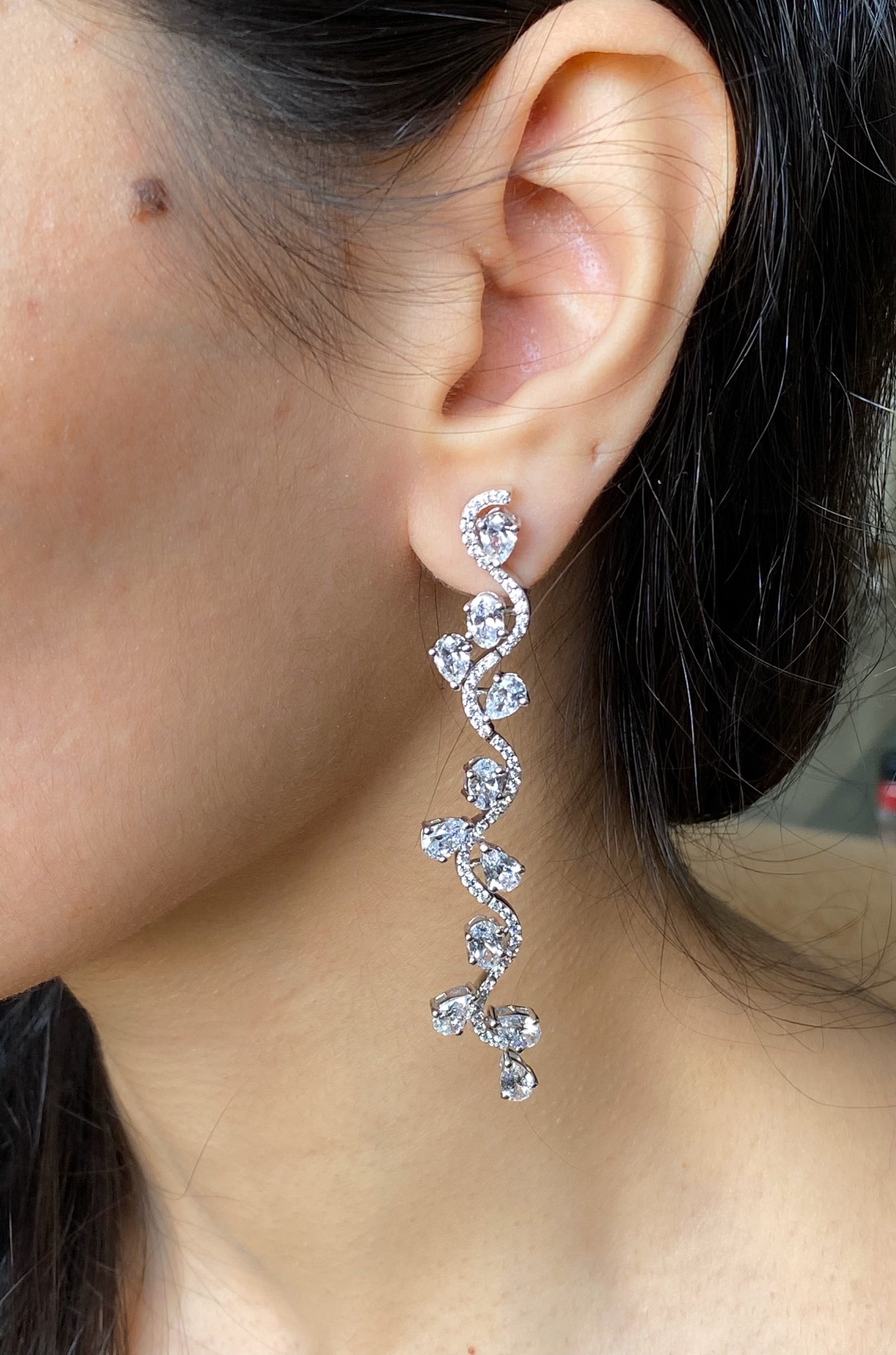 925 Silver Dangler Earrings - Amrrutam