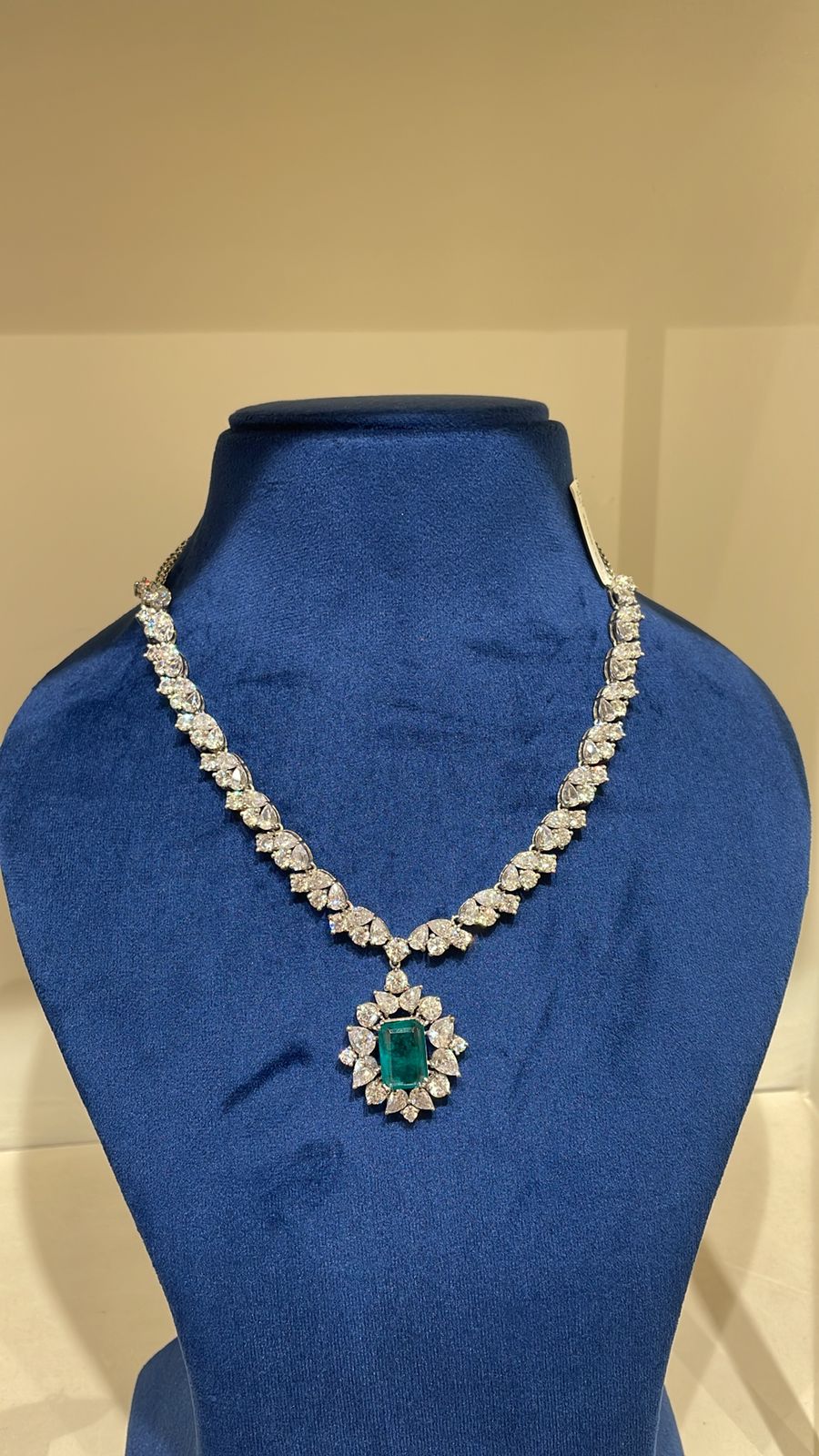 925 Silver Navina Emerald CZ Necklace - Amrrutam Jewellery